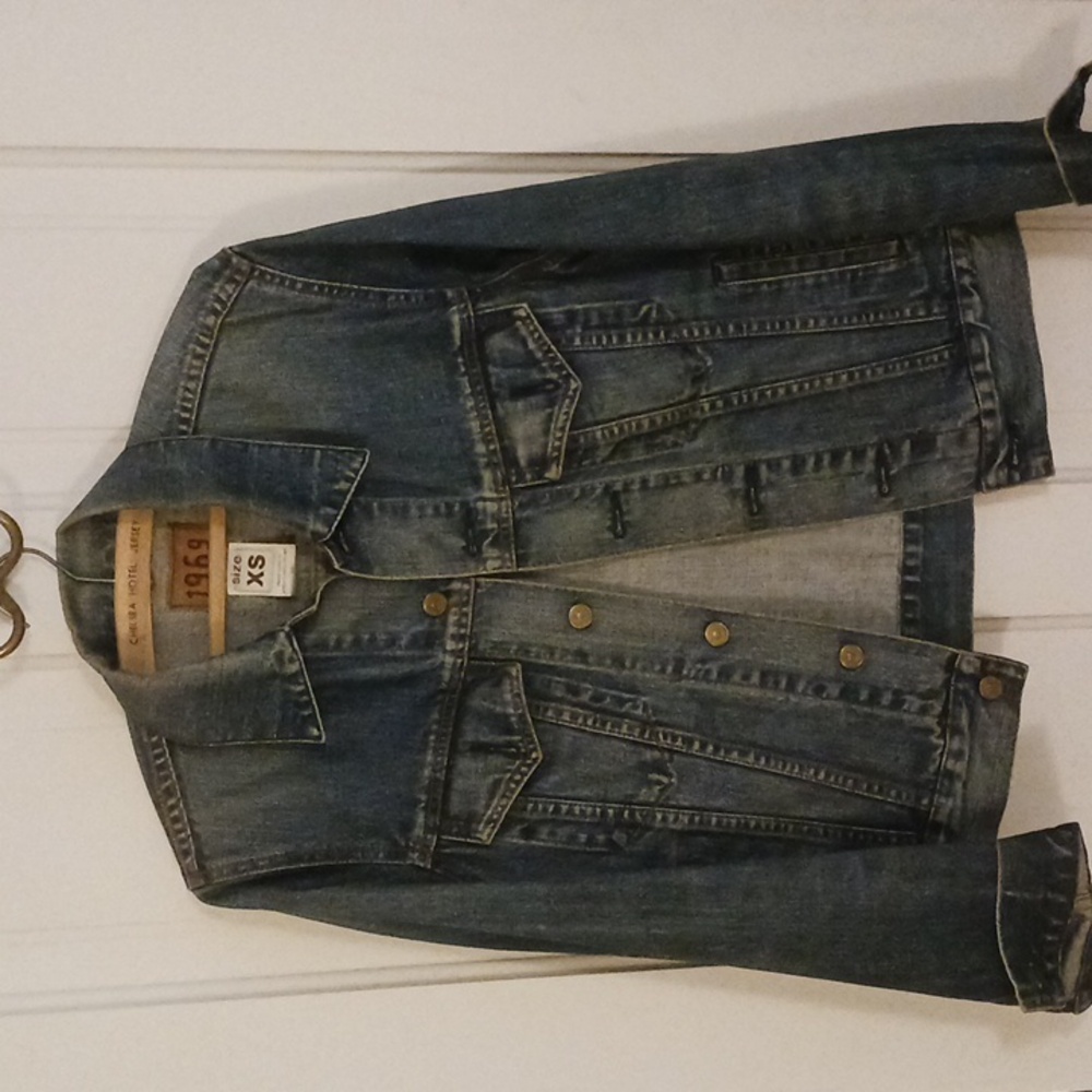 VTG Gap 1969 Denim Jacket Medium Wash Deliciously Broken-in!